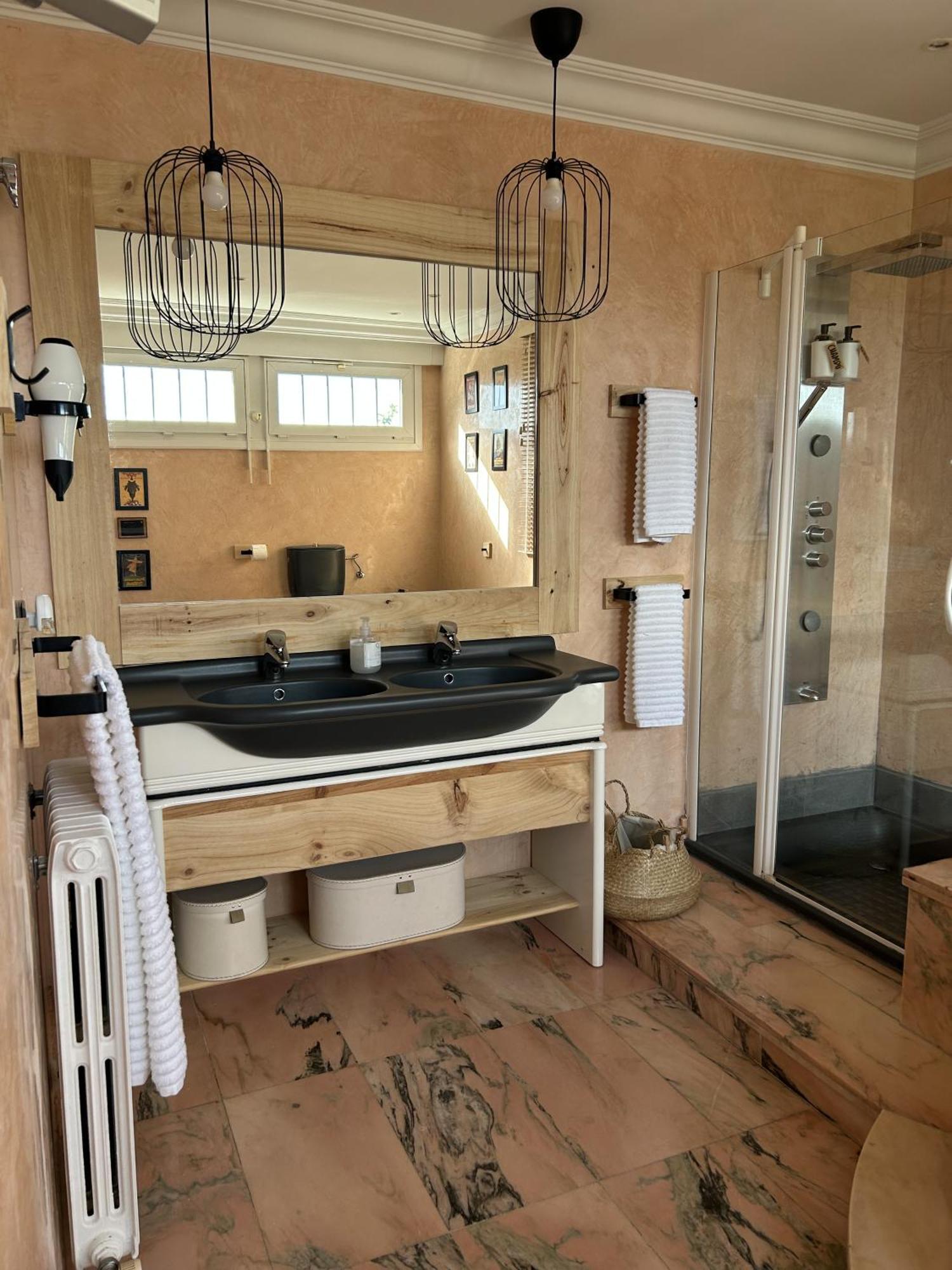 El Tejado De Santa Ana Guest House Barrika Phòng bức ảnh